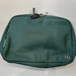 Lululemon Everywhere Belt Bag Tidewater Teal Large - NWT